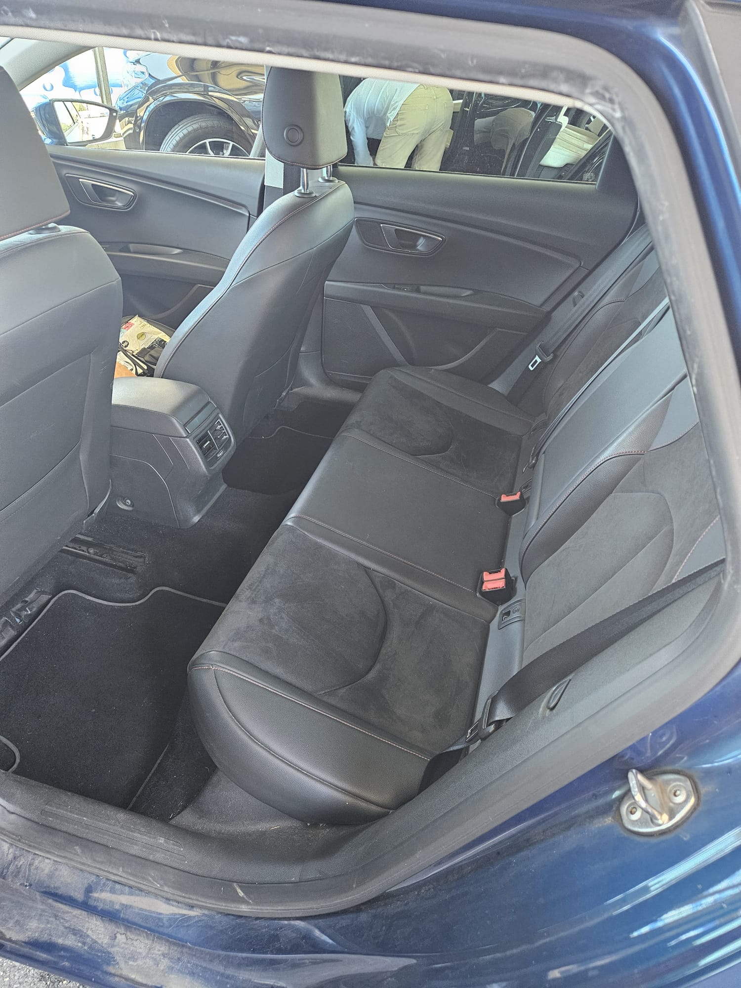 SEAT Leon ST 1.4 TSI FR Line-image-2