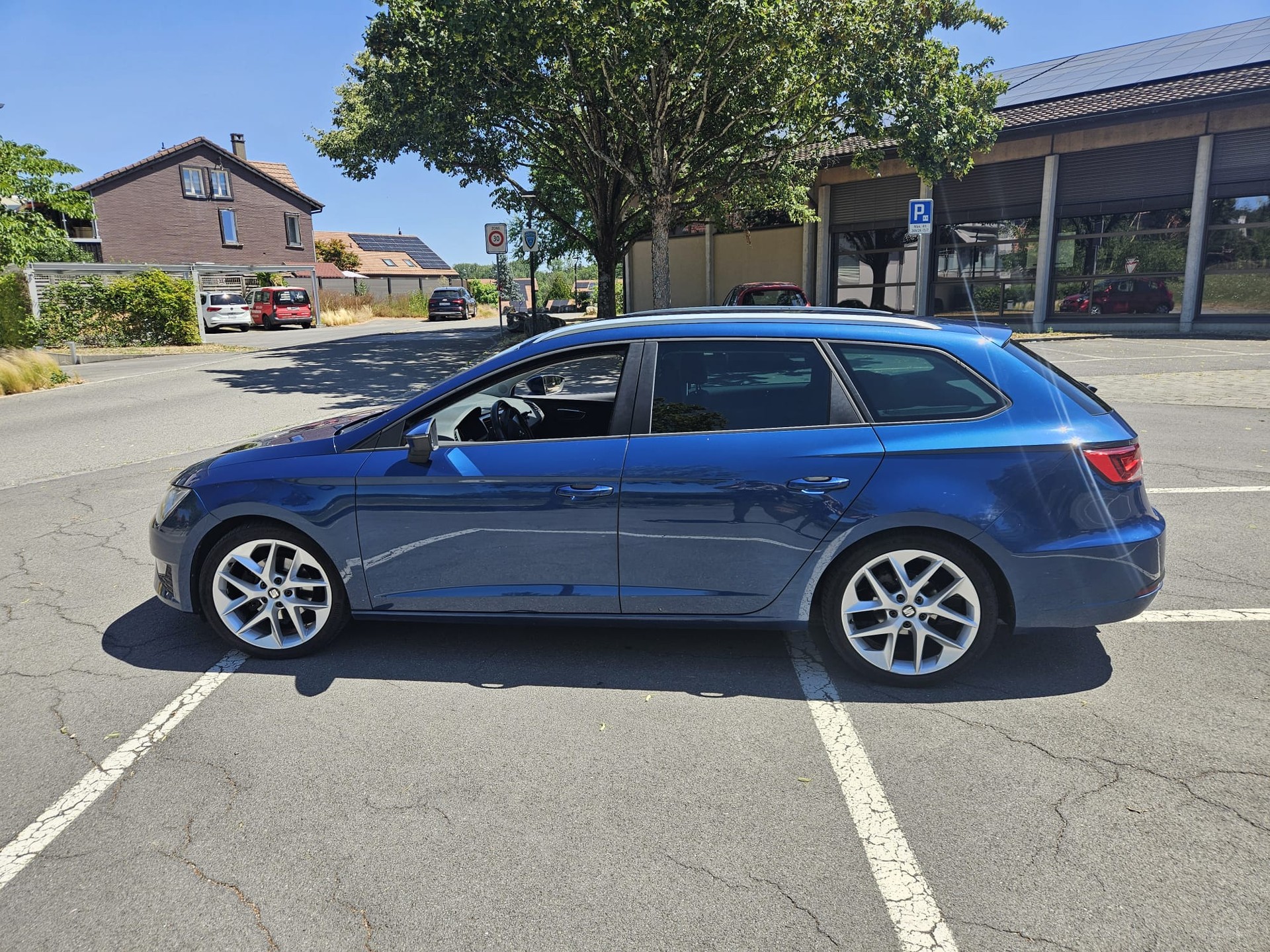 SEAT Leon ST 1.4 TSI FR Line-image-7