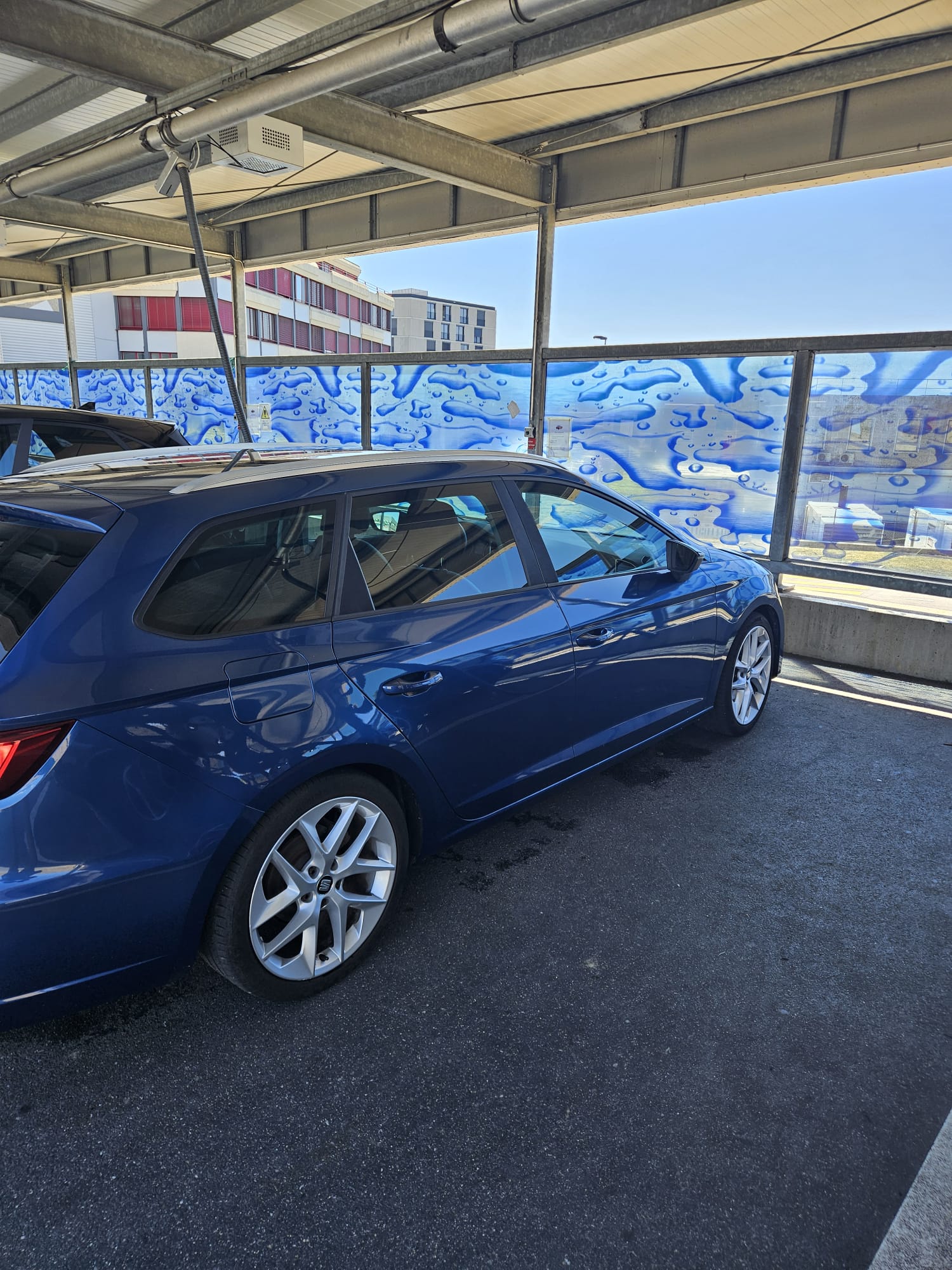 SEAT Leon ST 1.4 TSI FR Line-image-12
