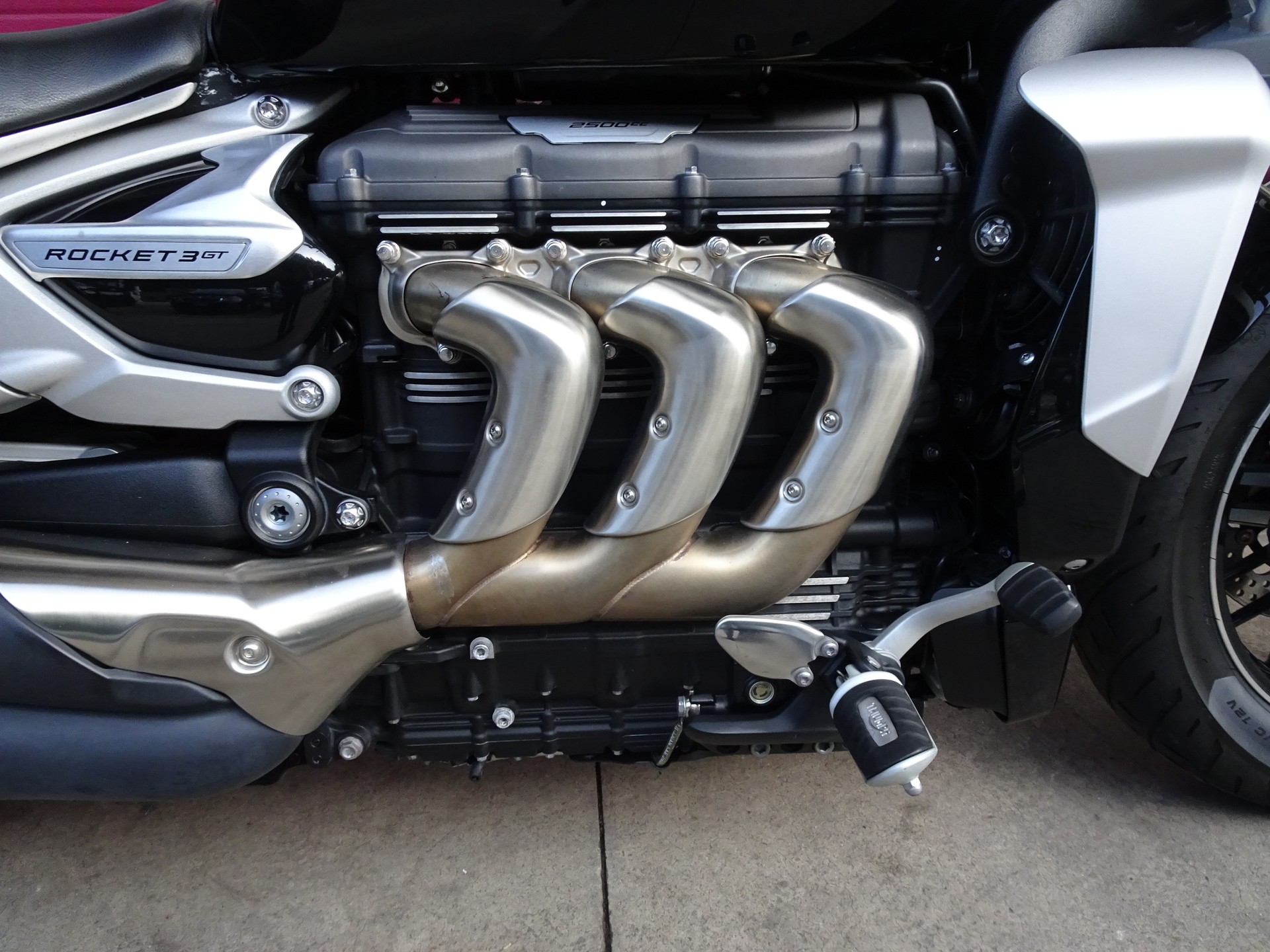 TRIUMPH Rocket 3 GT-image-9