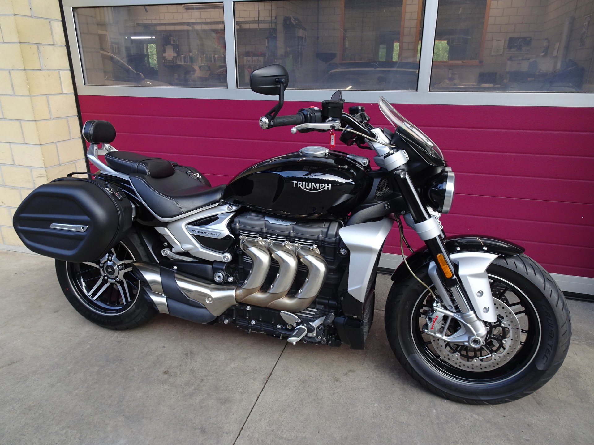 TRIUMPH Rocket 3 GT-showroom-element-2