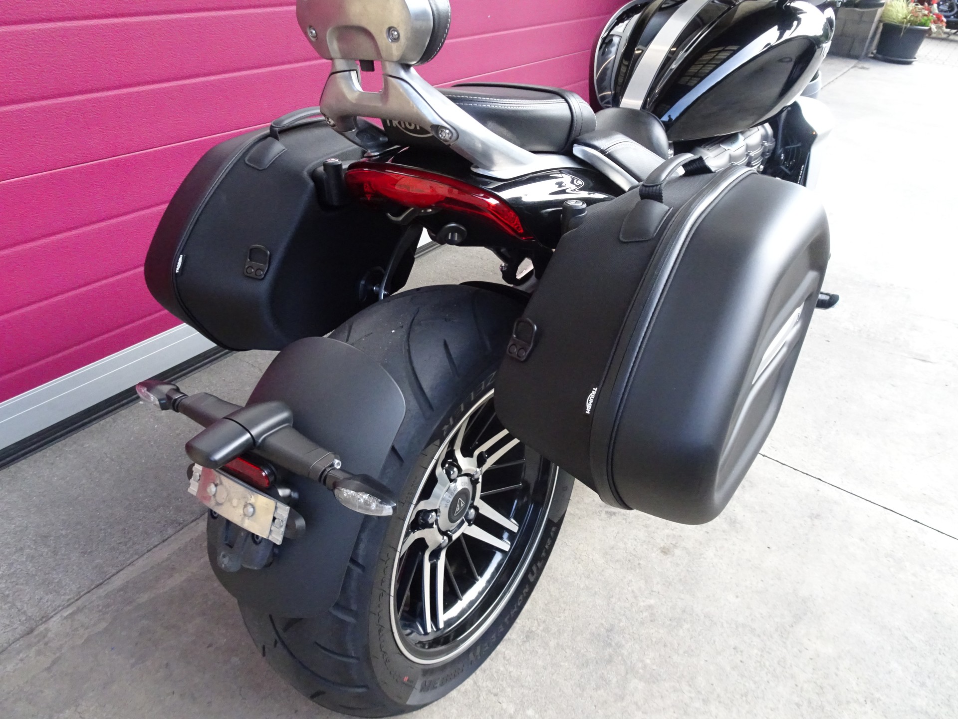 TRIUMPH Rocket 3 GT-image-7