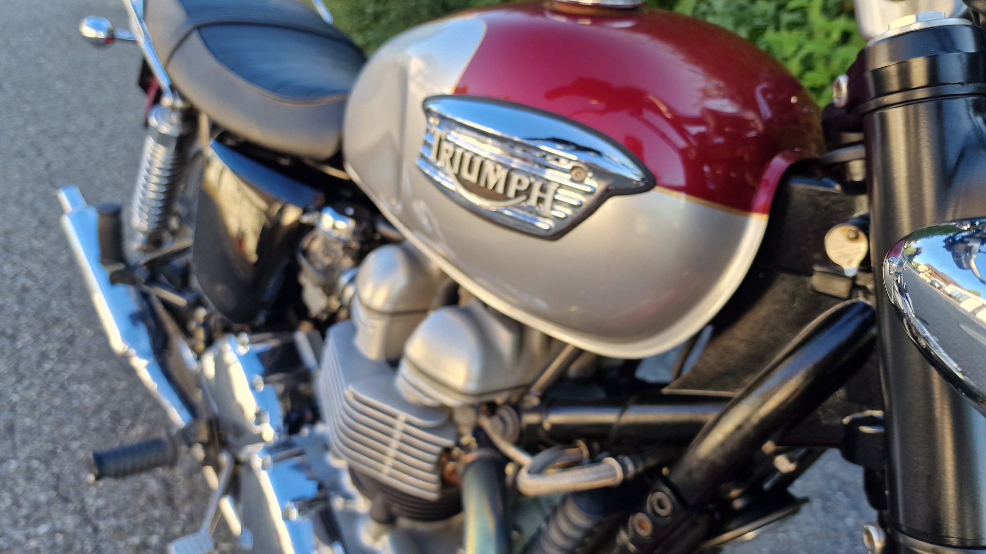 TRIUMPH 790-image-5