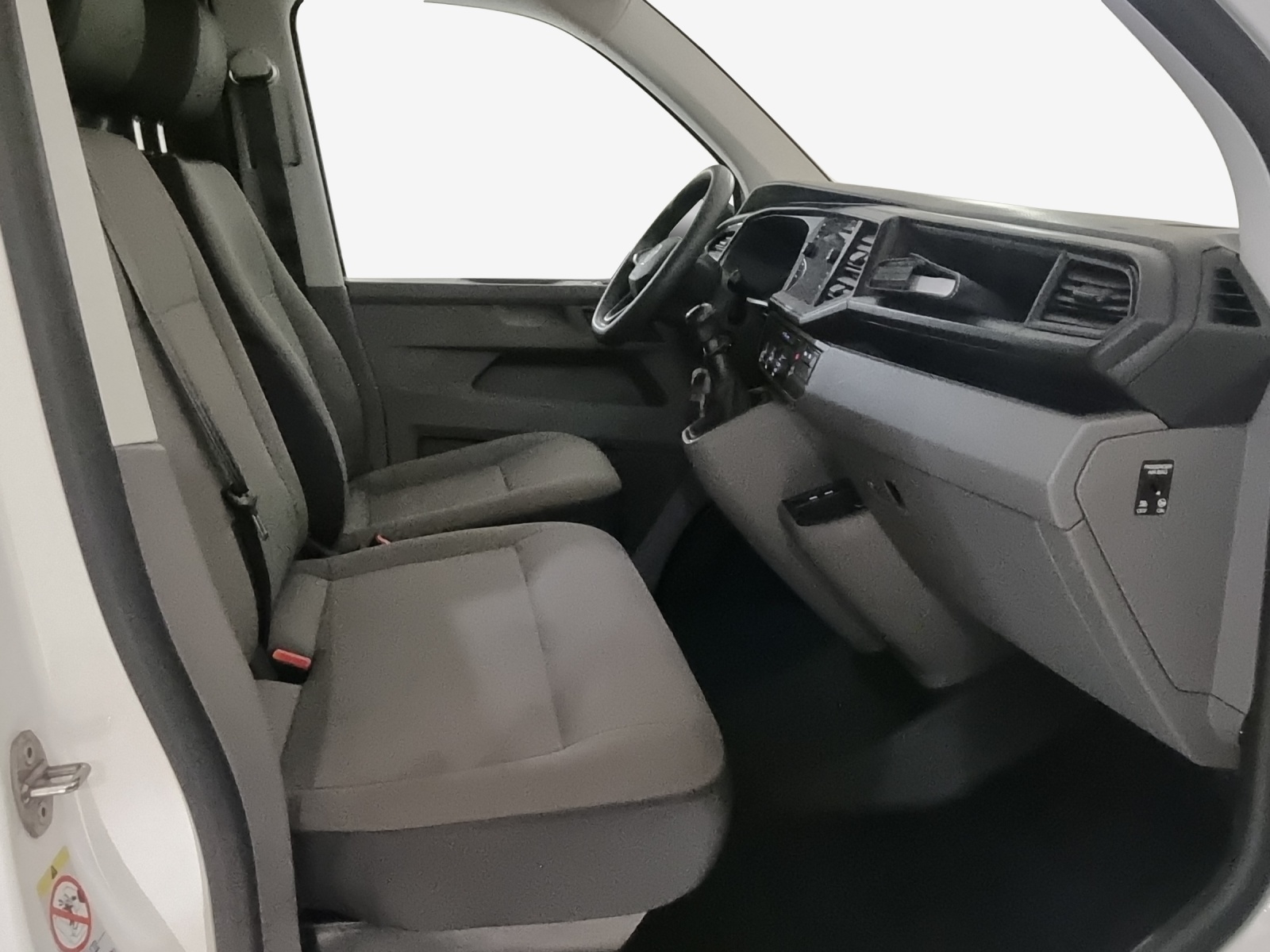 VW T6.1 2.0 TDI 4Motion-image-15