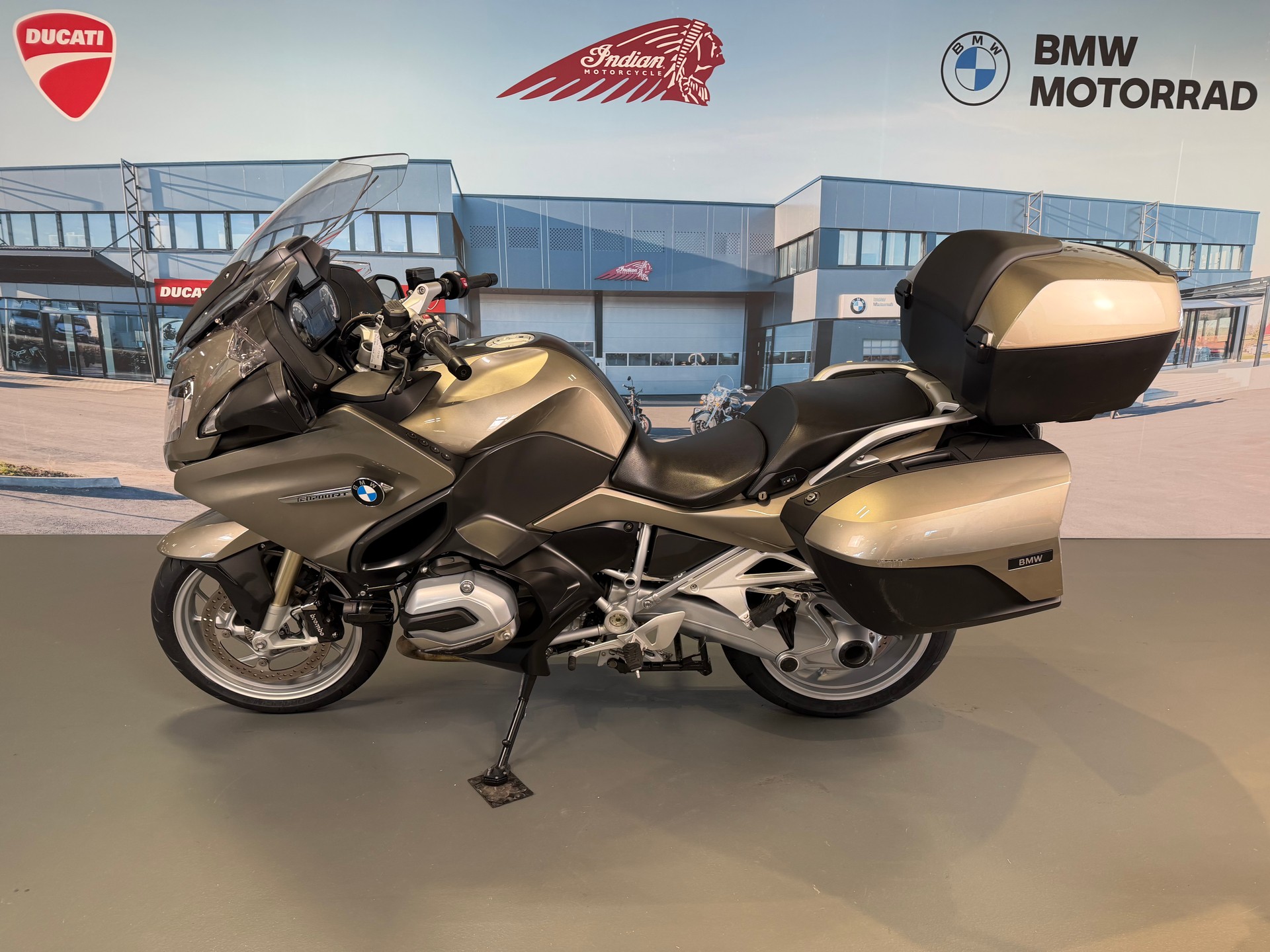 BMW R 1200 RT ABS-showroom-element-3