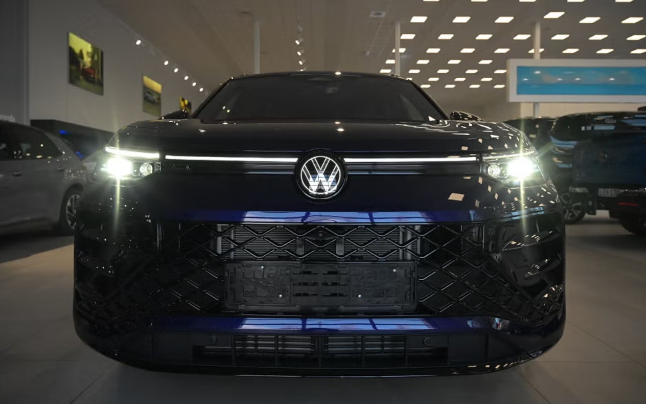 VW Tayron 2.0 TDI SCR R-Line Black Edition 4Motion DSG-showroom-element-1