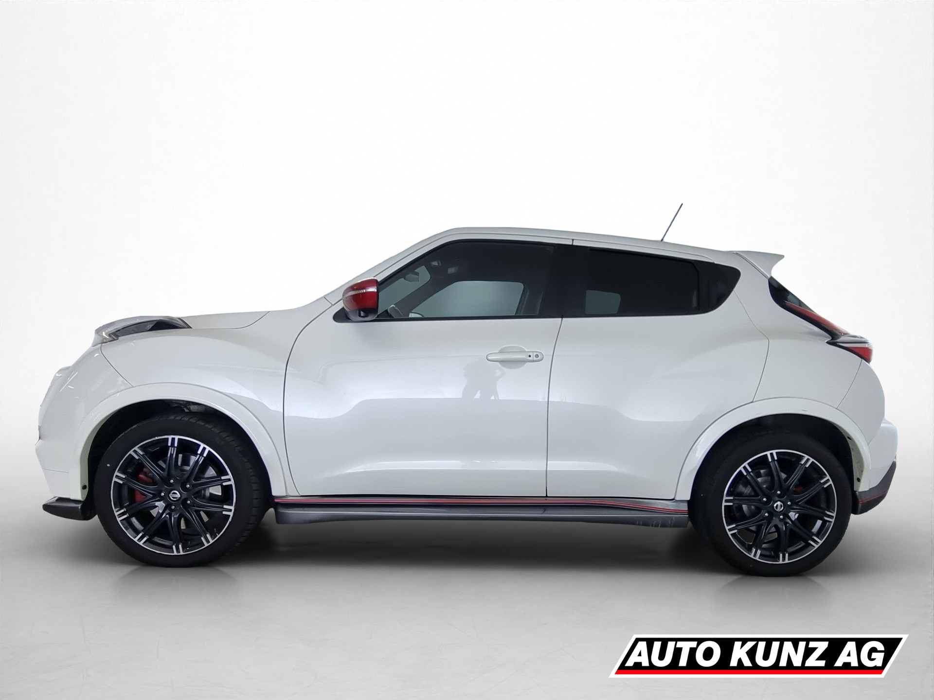 NISSAN Juke 1.6 DIG-T Nismo RS 4x4-showroom-element-2