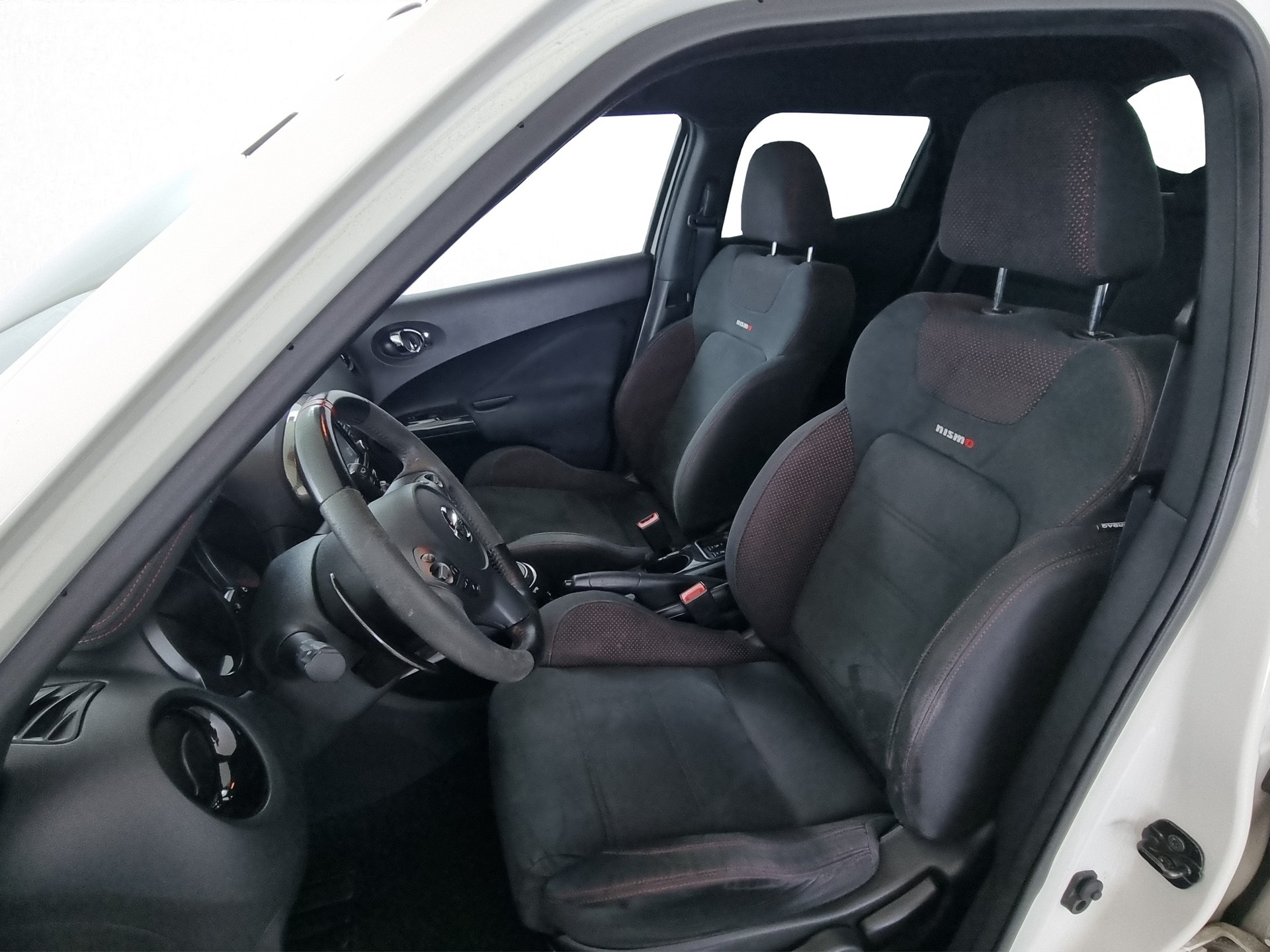 NISSAN Juke 1.6 DIG-T Nismo RS 4x4-image-5