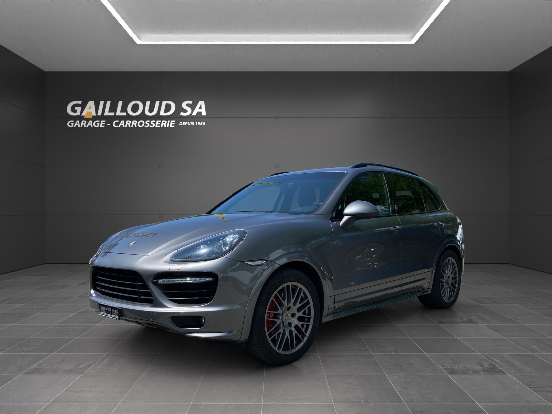PORSCHE Cayenne GTS