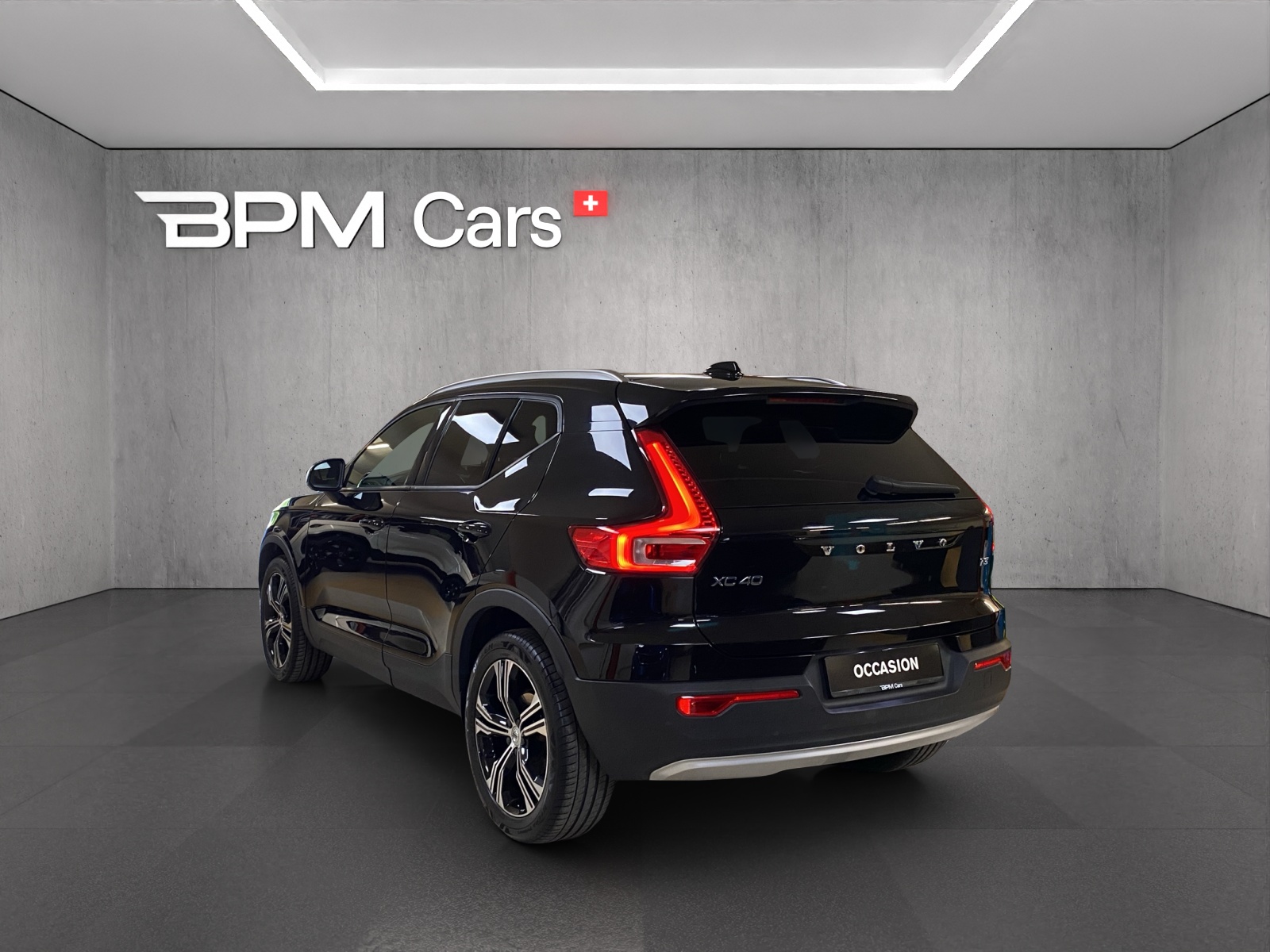 VOLVO XC40 T3 Momentum Geartronic-image-5