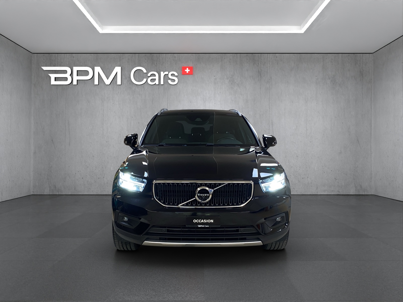 VOLVO XC40 T3 Momentum Geartronic-image-2