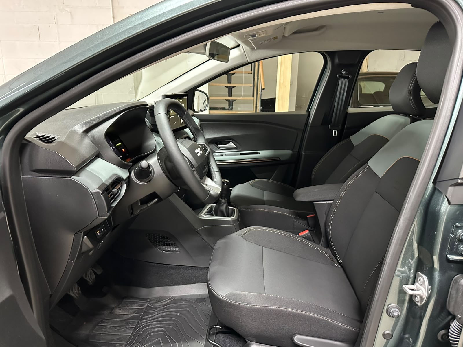 DACIA Sandero Stepway TCe 110 Extreme+-image-9