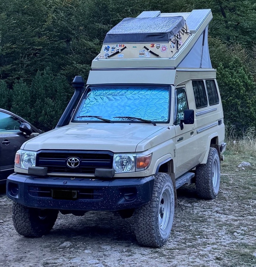 TOYOTA Land Cruiser HZJ78-image-4