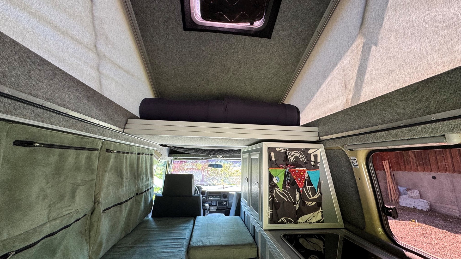 TOYOTA Land Cruiser HZJ78-image-7