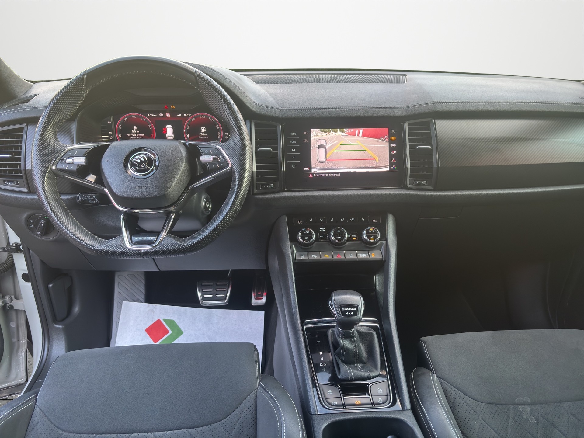 SKODA Kodiaq 2.0 TSI 4x4 SportLine-image-11