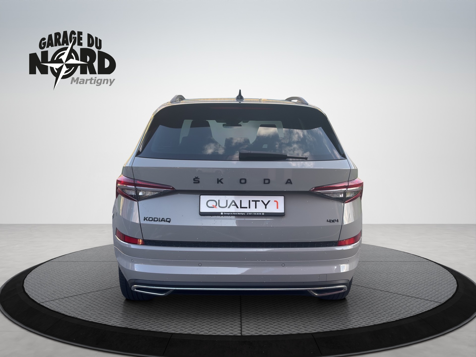 SKODA Kodiaq 2.0 TSI 4x4 SportLine-image-4