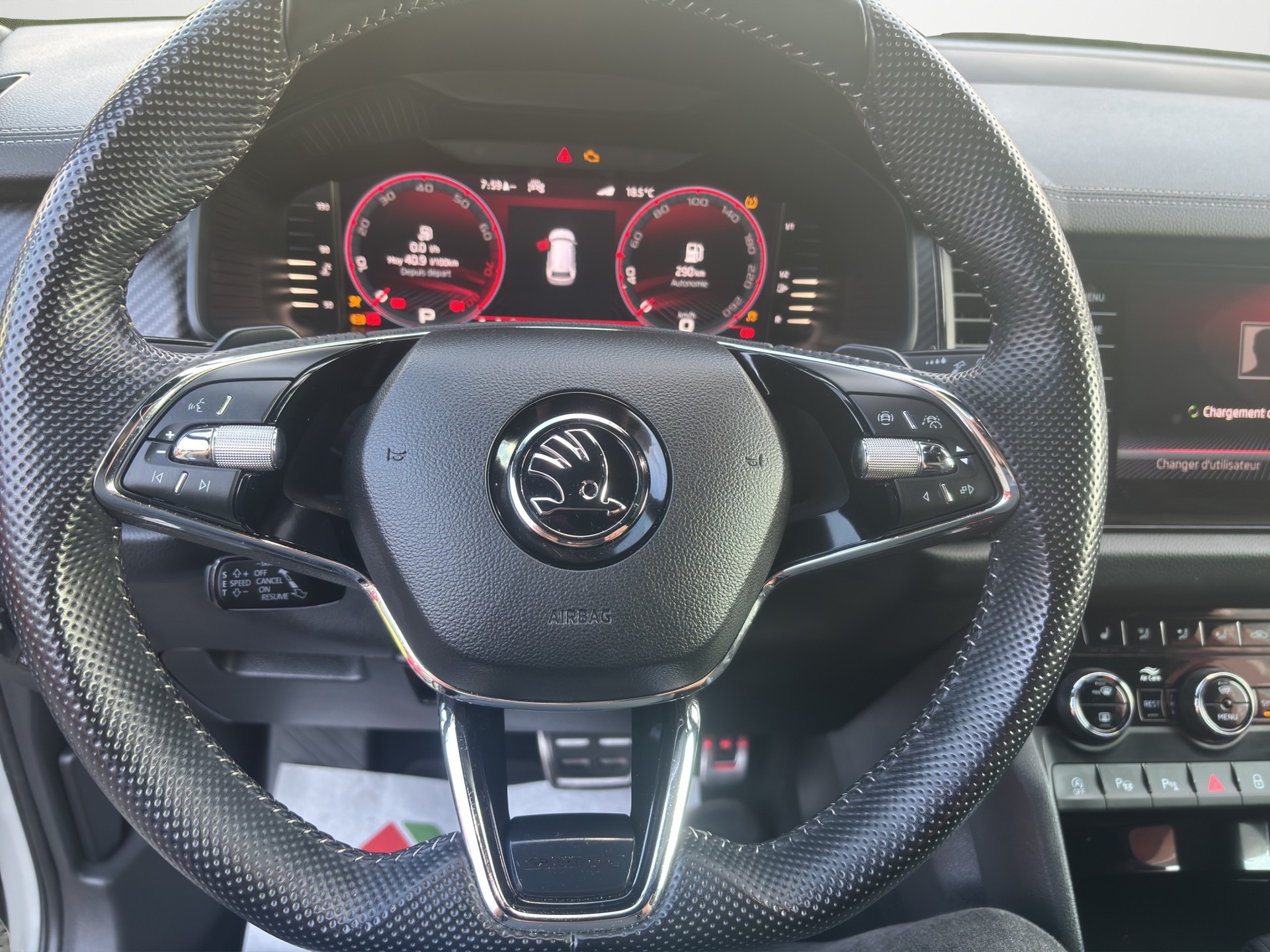 SKODA Kodiaq 2.0 TSI 4x4 SportLine-image-9