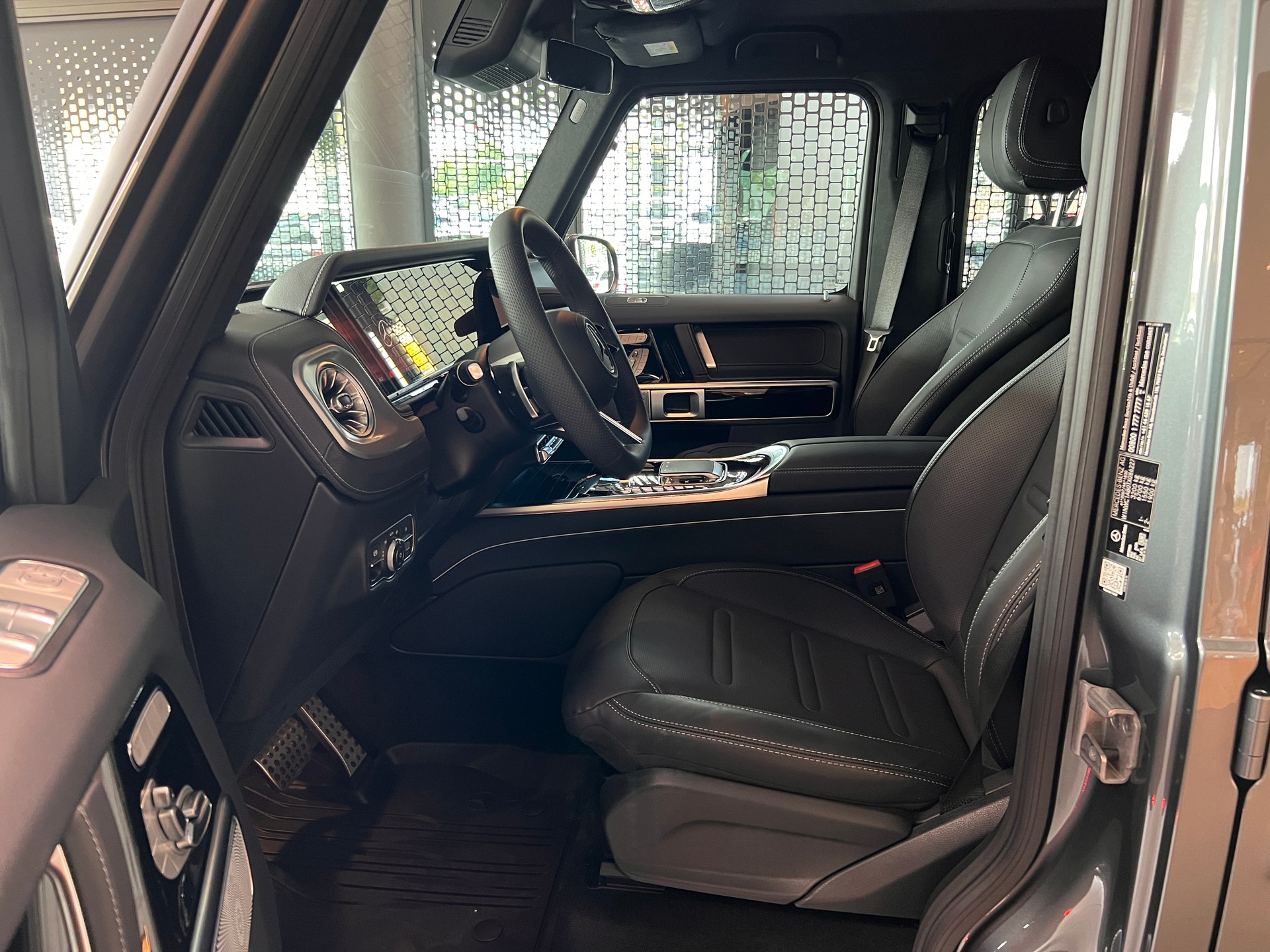 MERCEDES-BENZ G 450d 9G-Tronic-image-8
