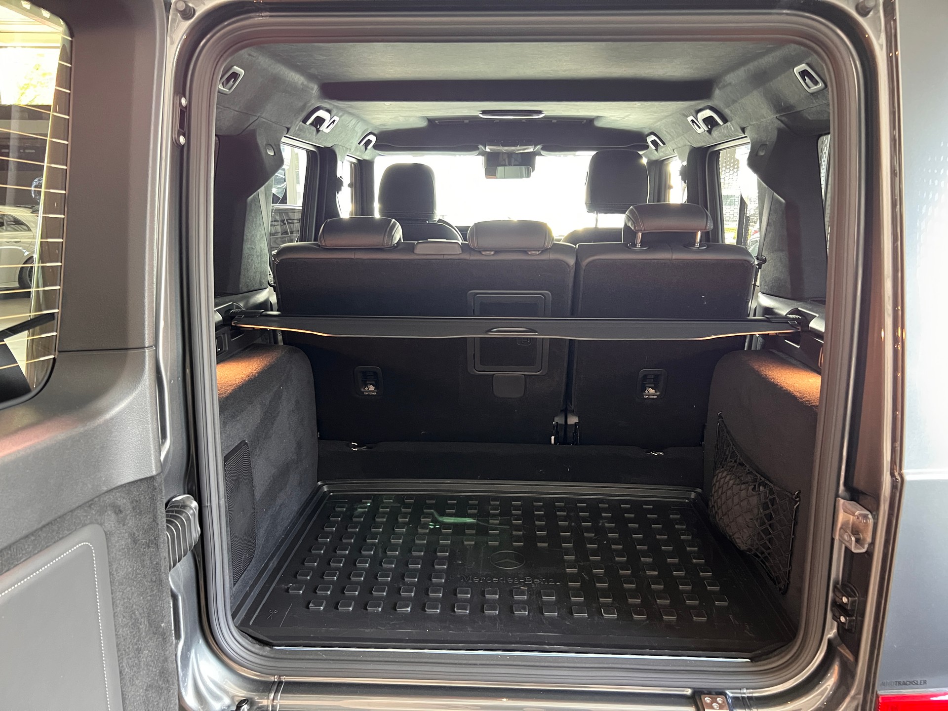 MERCEDES-BENZ G 450d 9G-Tronic-image-6