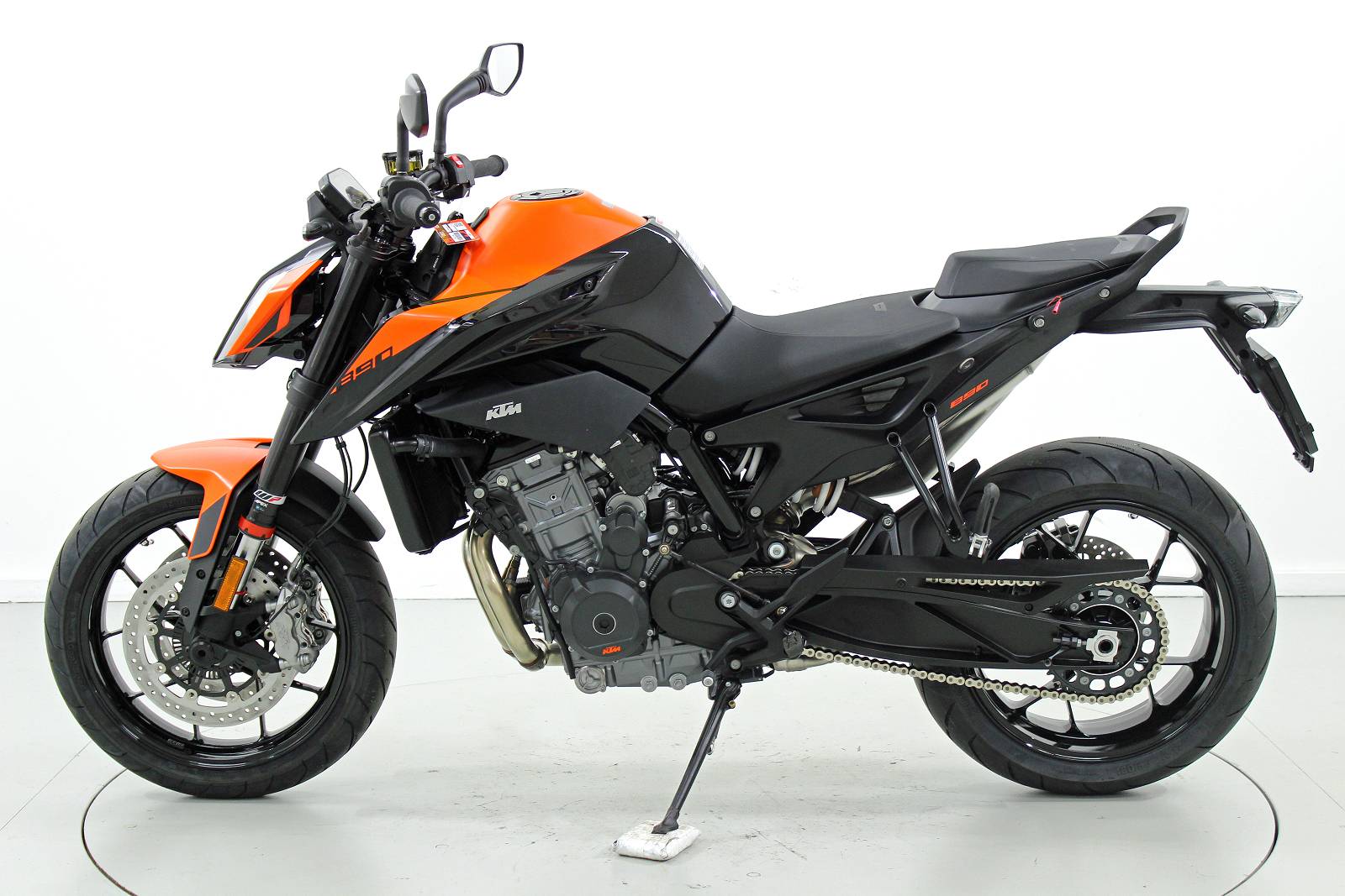KTM 890 Duke ABS-image-4