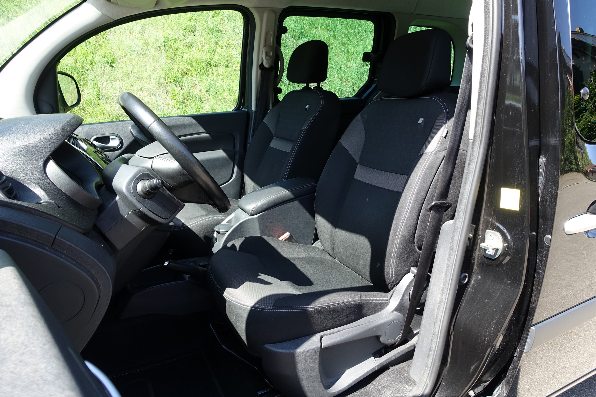 RENAULT Kangoo 1.5 dCi Intens EDC-image-3