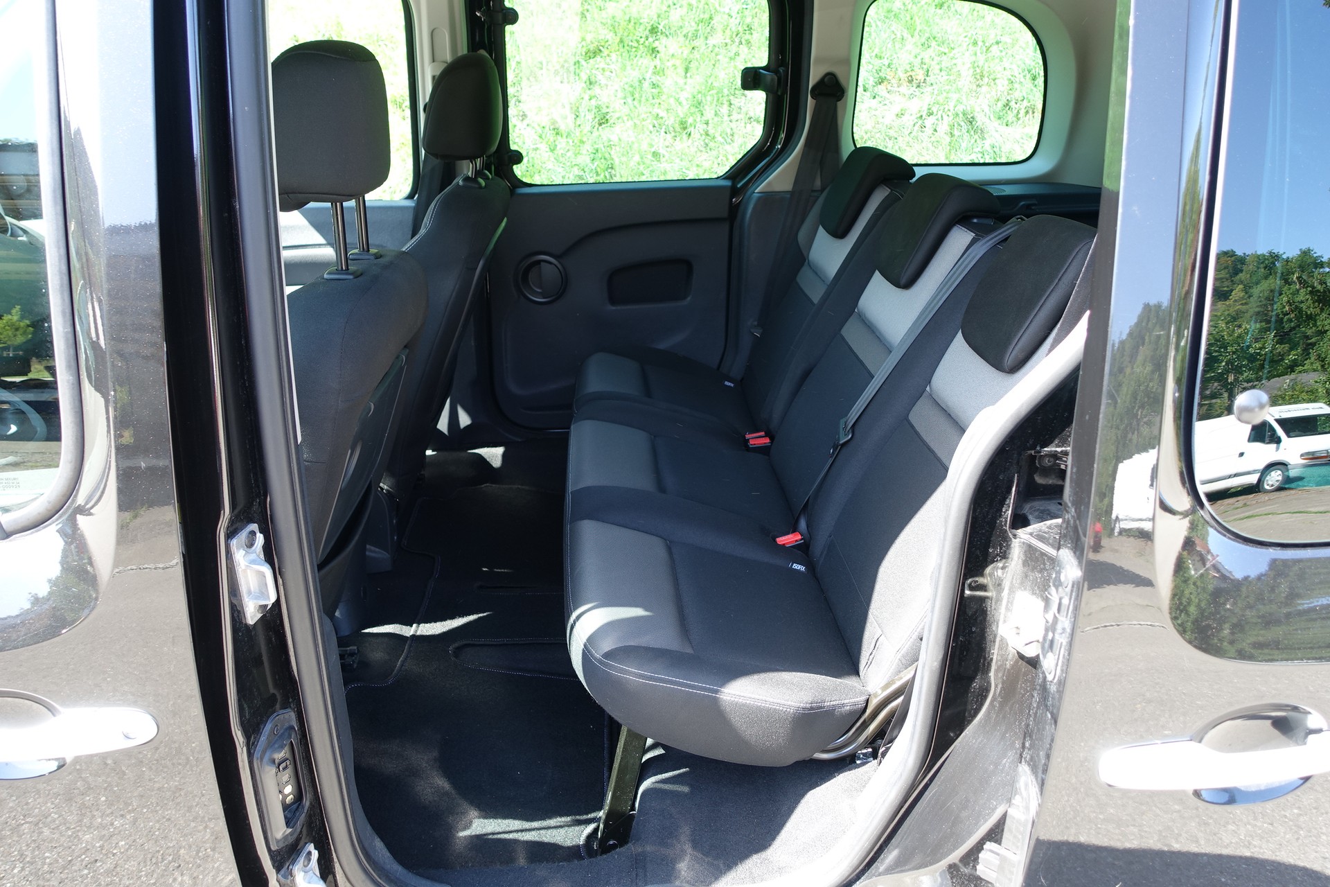 RENAULT Kangoo 1.5 dCi Intens EDC-image-15