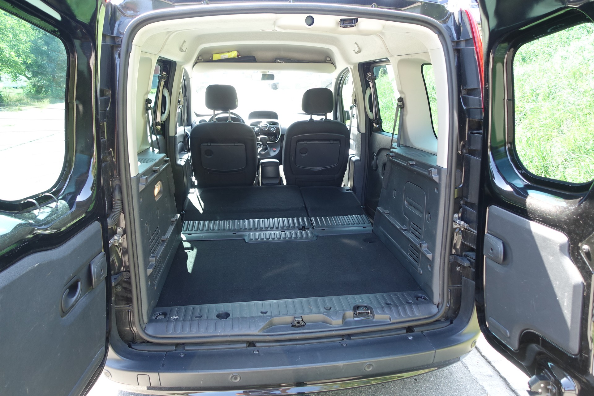 RENAULT Kangoo 1.5 dCi Intens EDC-image-7