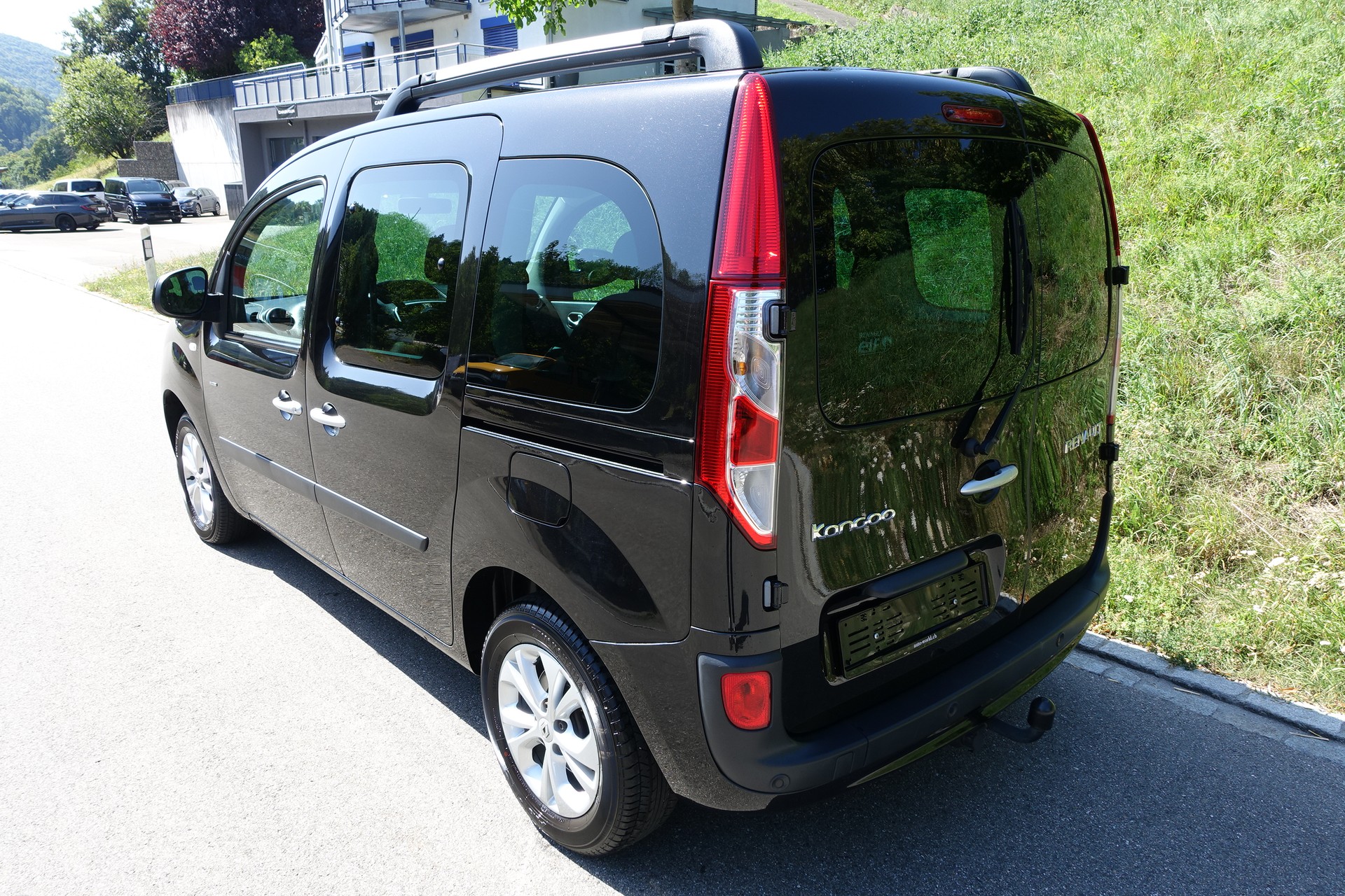 RENAULT Kangoo 1.5 dCi Intens EDC-image-5