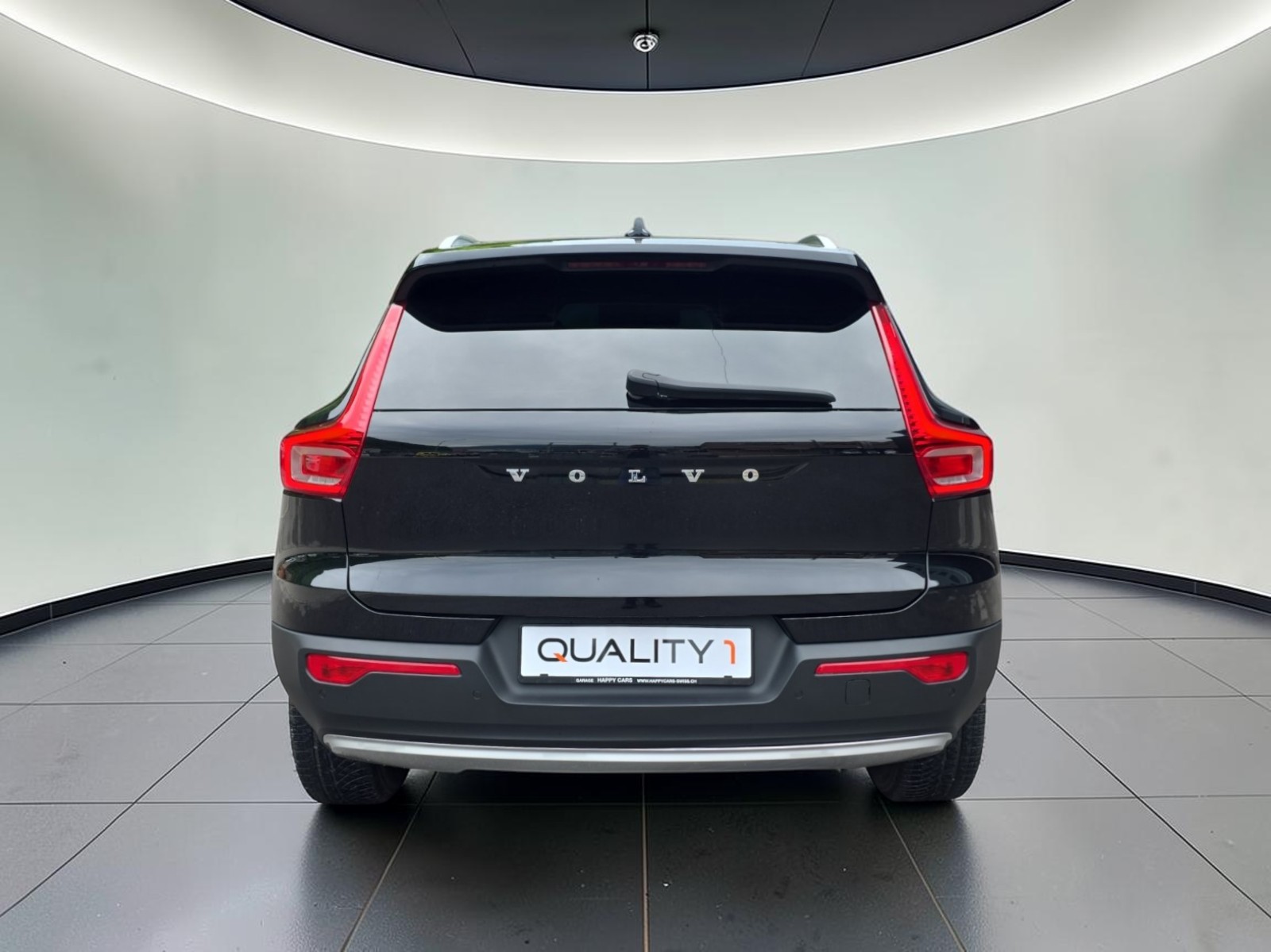 VOLVO XC40 T3 Momentum-image-5