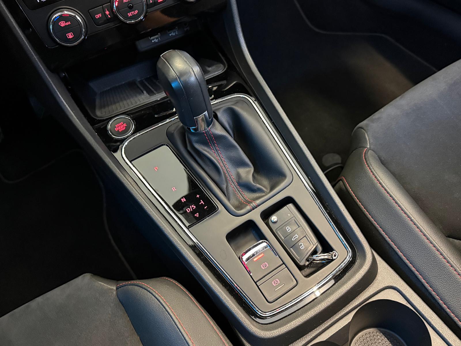 SEAT Leon 2.0 TSI SWISS FR DSG-image-24