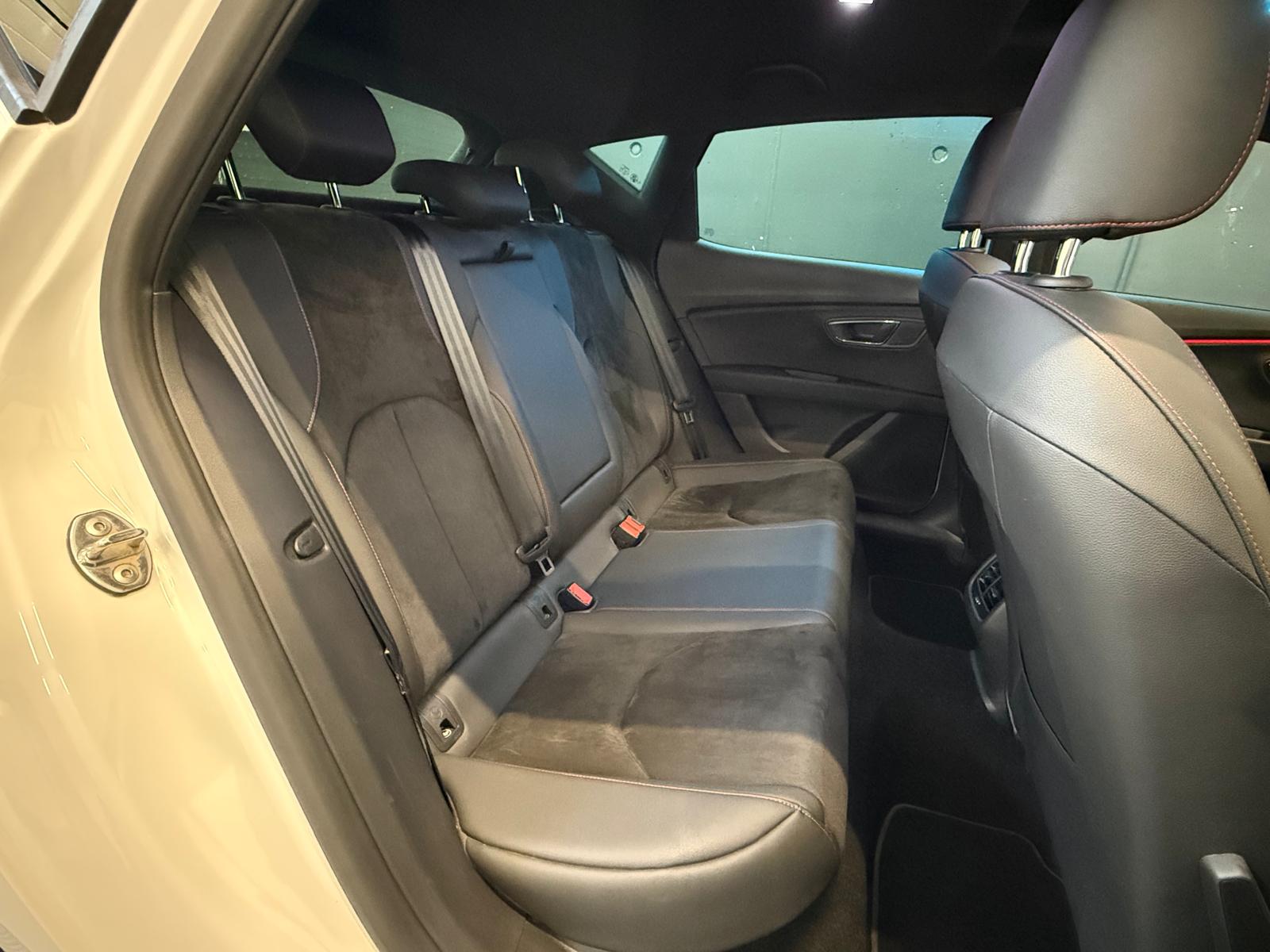 SEAT Leon 2.0 TSI SWISS FR DSG-image-12