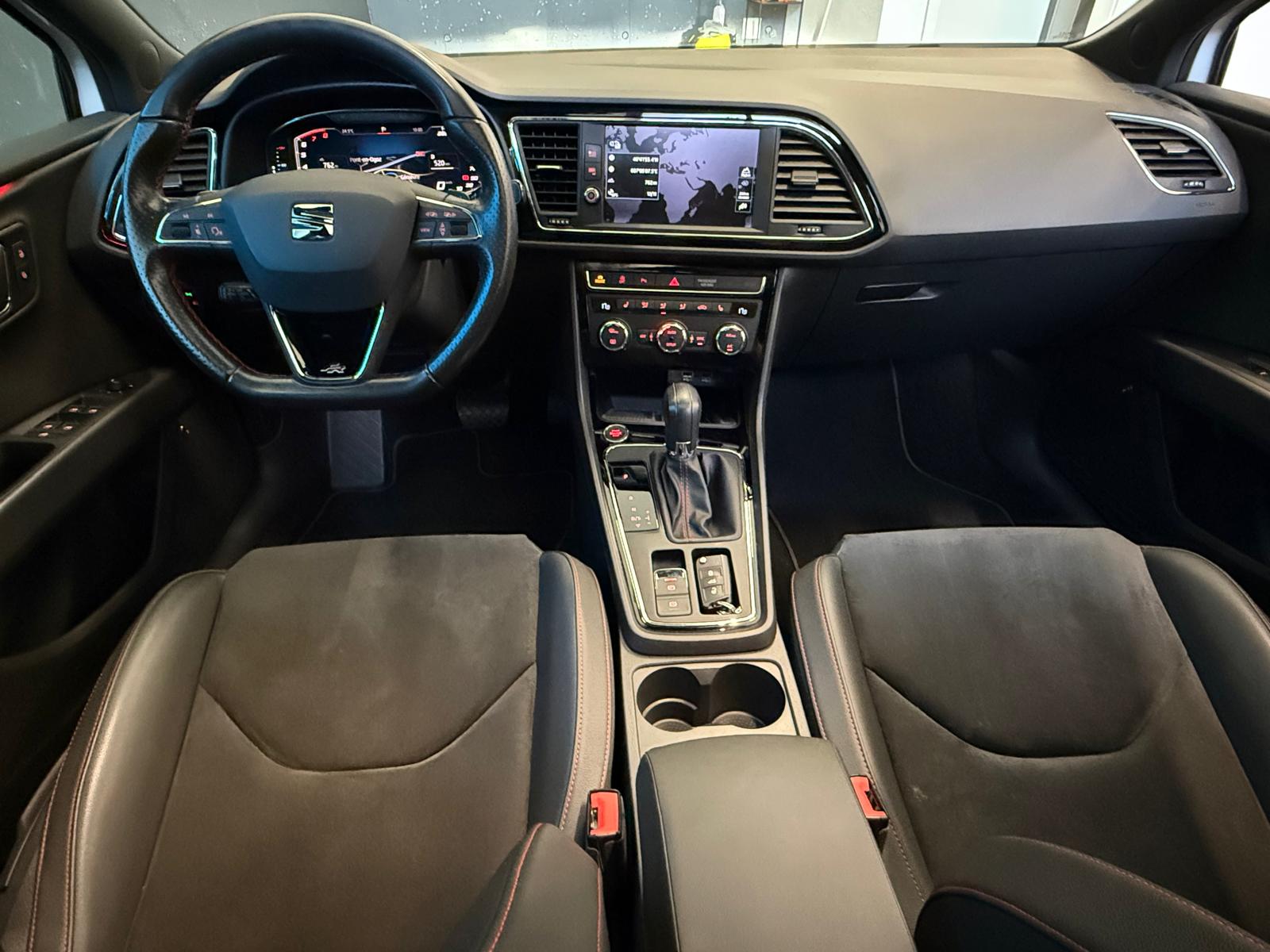 SEAT Leon 2.0 TSI SWISS FR DSG-image-13