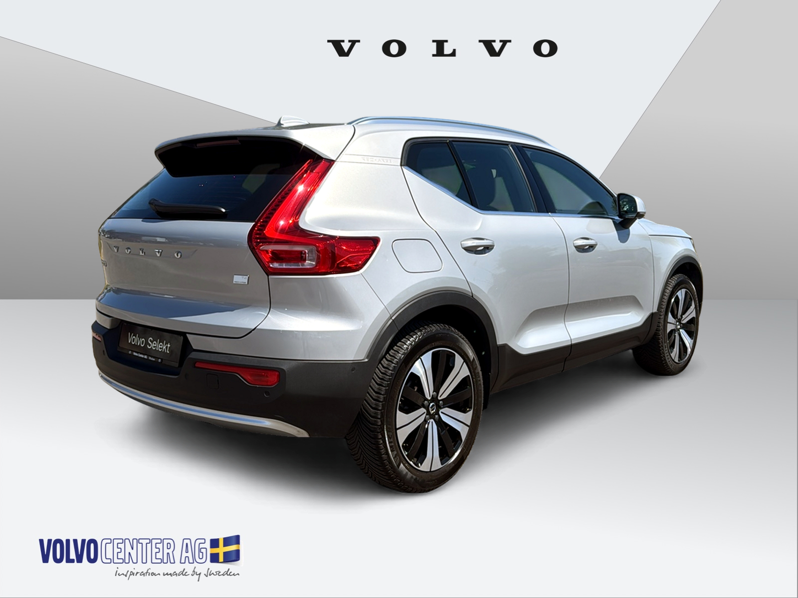 VOLVO XC40 1.5 T4 PiH Plus Bright-image-3