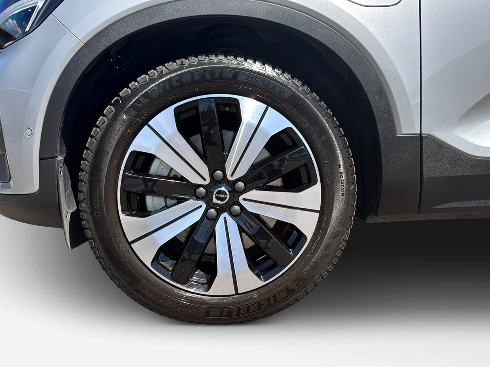 VOLVO XC40 1.5 T4 PiH Plus Bright-image-8