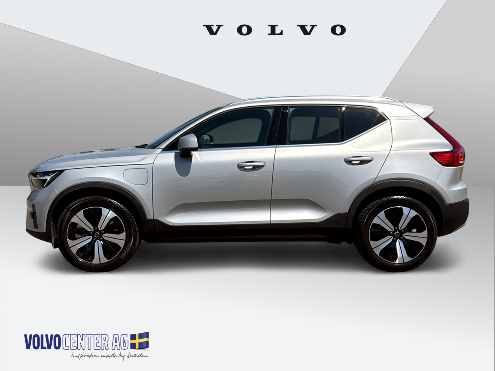 VOLVO XC40 1.5 T4 PiH Plus Bright-image-1