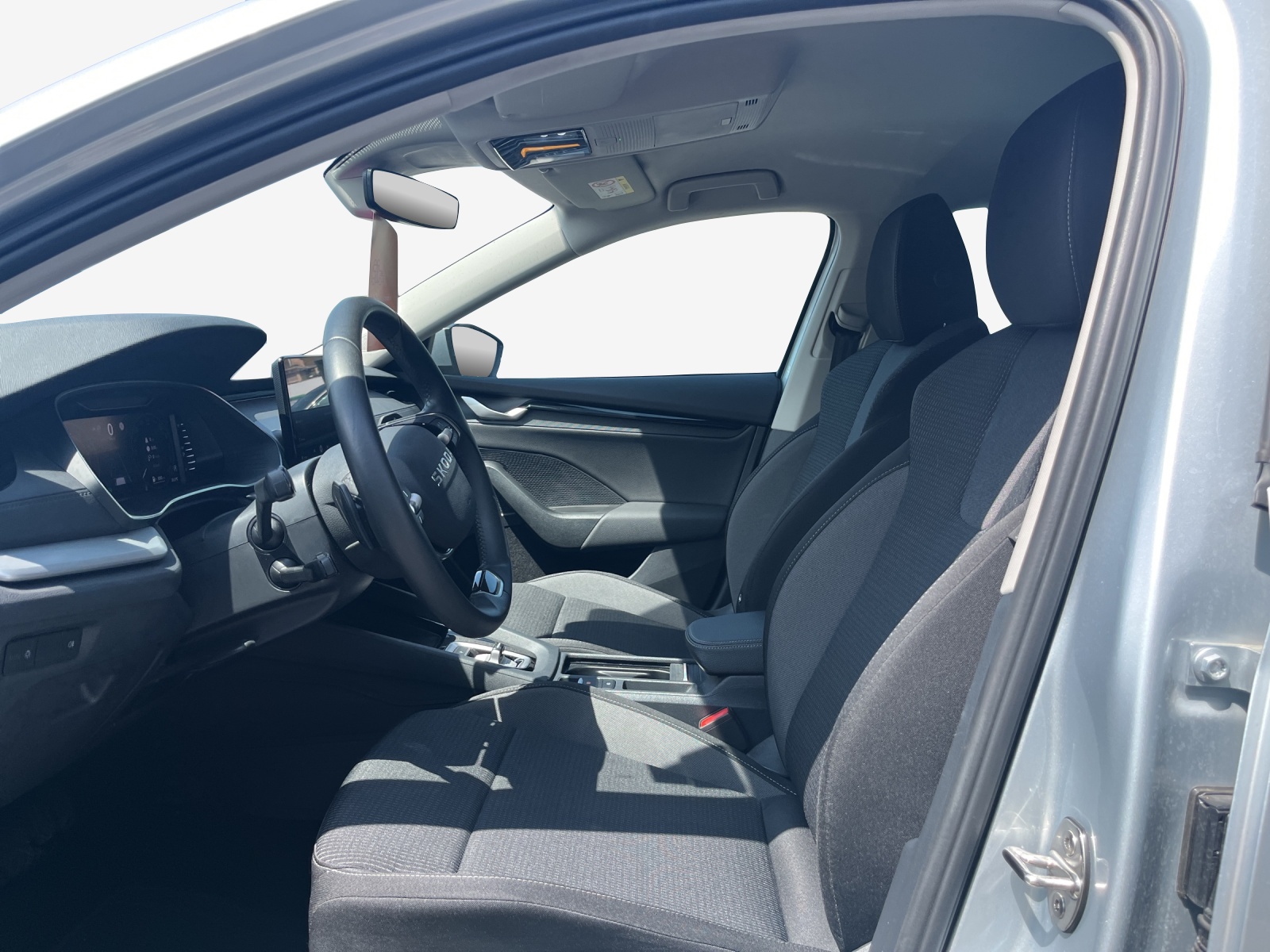 SKODA Octavia Combi 1.5 TSI mHEV DSG Dynamic-image-7