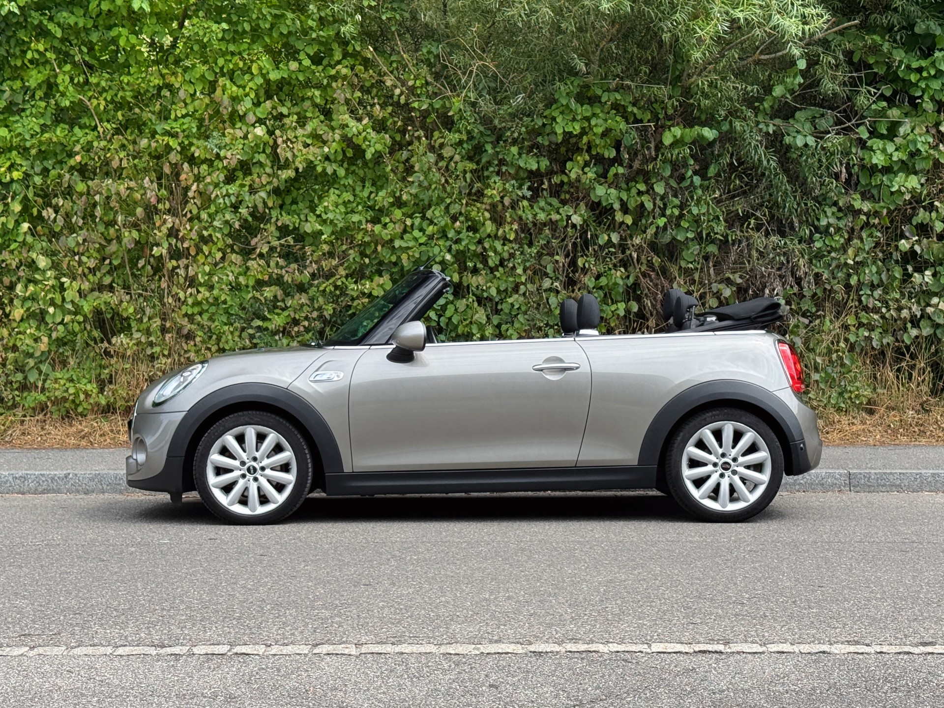 MINI Cooper S Cabriolet Steptronic-image-3