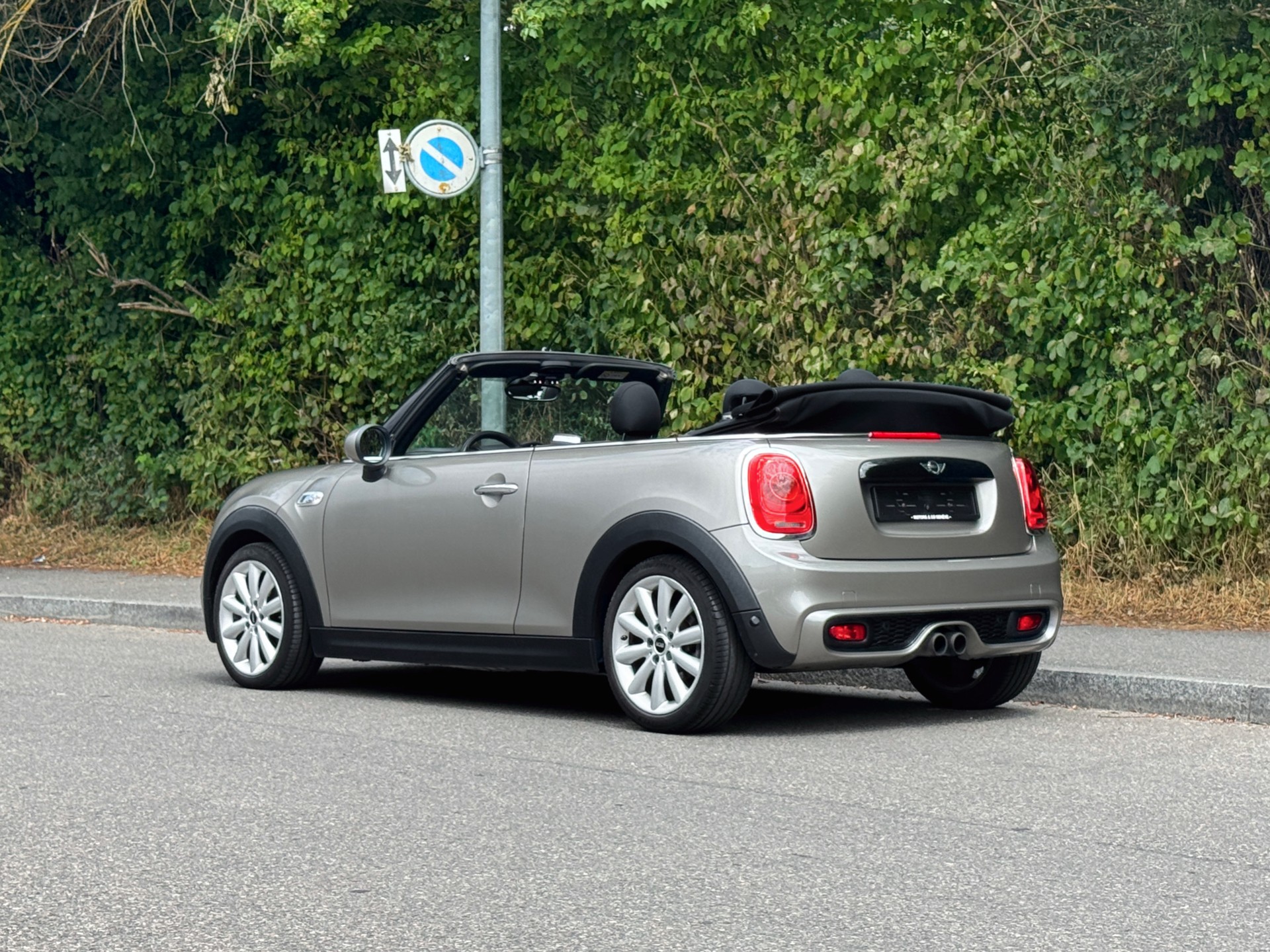 MINI Cooper S Cabriolet Steptronic-image-5