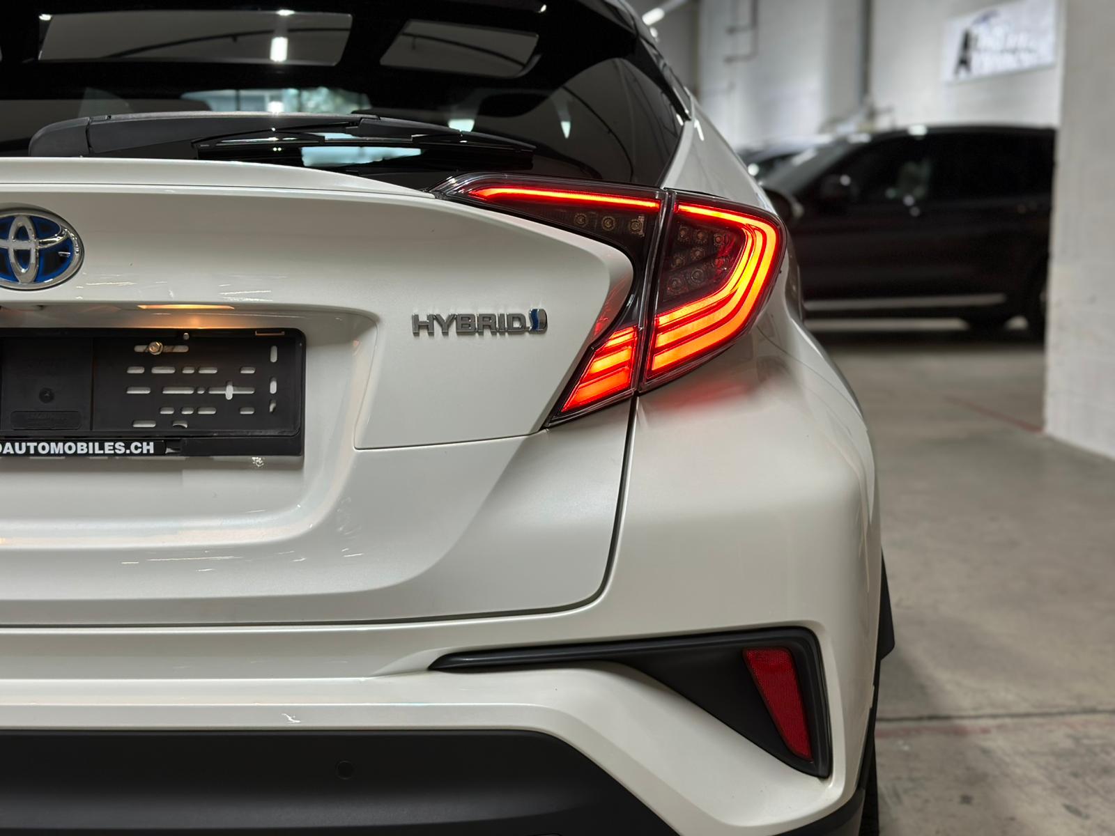 TOYOTA C-HR 1.8 HSD Trend CVT-image-6