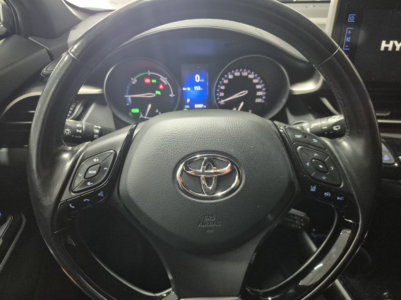 TOYOTA C-HR 1.8 HSD Trend CVT-image-7