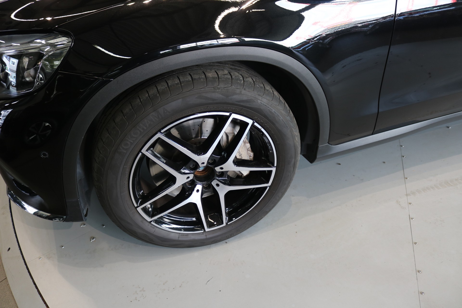 MERCEDES-BENZ GLC 250 4Matic 9G-Tronic-image-23