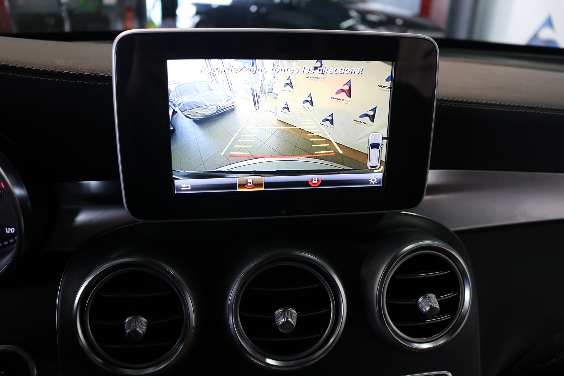 MERCEDES-BENZ GLC 250 4Matic 9G-Tronic-image-43