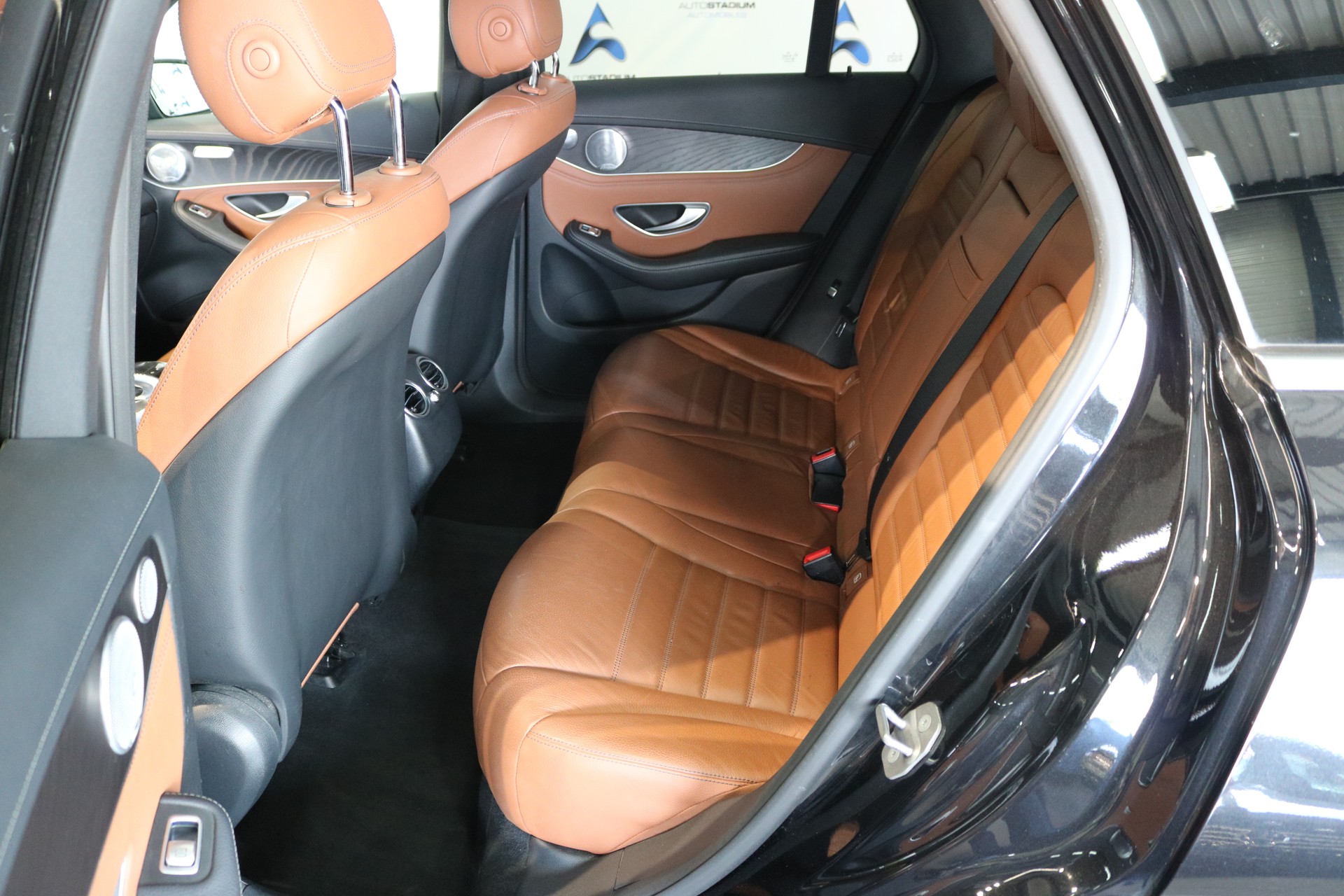 MERCEDES-BENZ GLC 250 4Matic 9G-Tronic-image-4