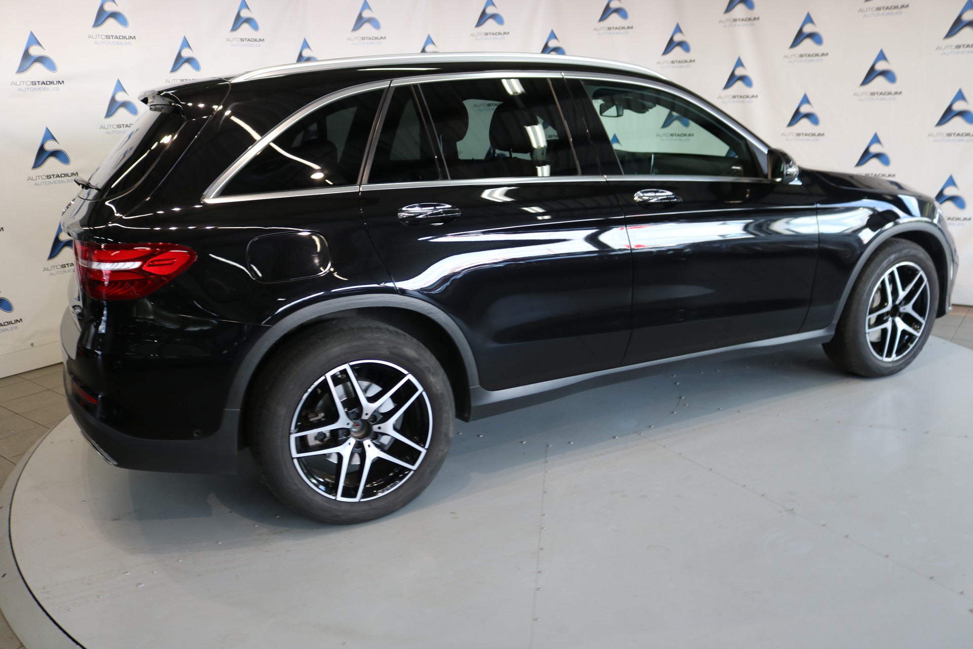 MERCEDES-BENZ GLC 250 4Matic 9G-Tronic-image-18
