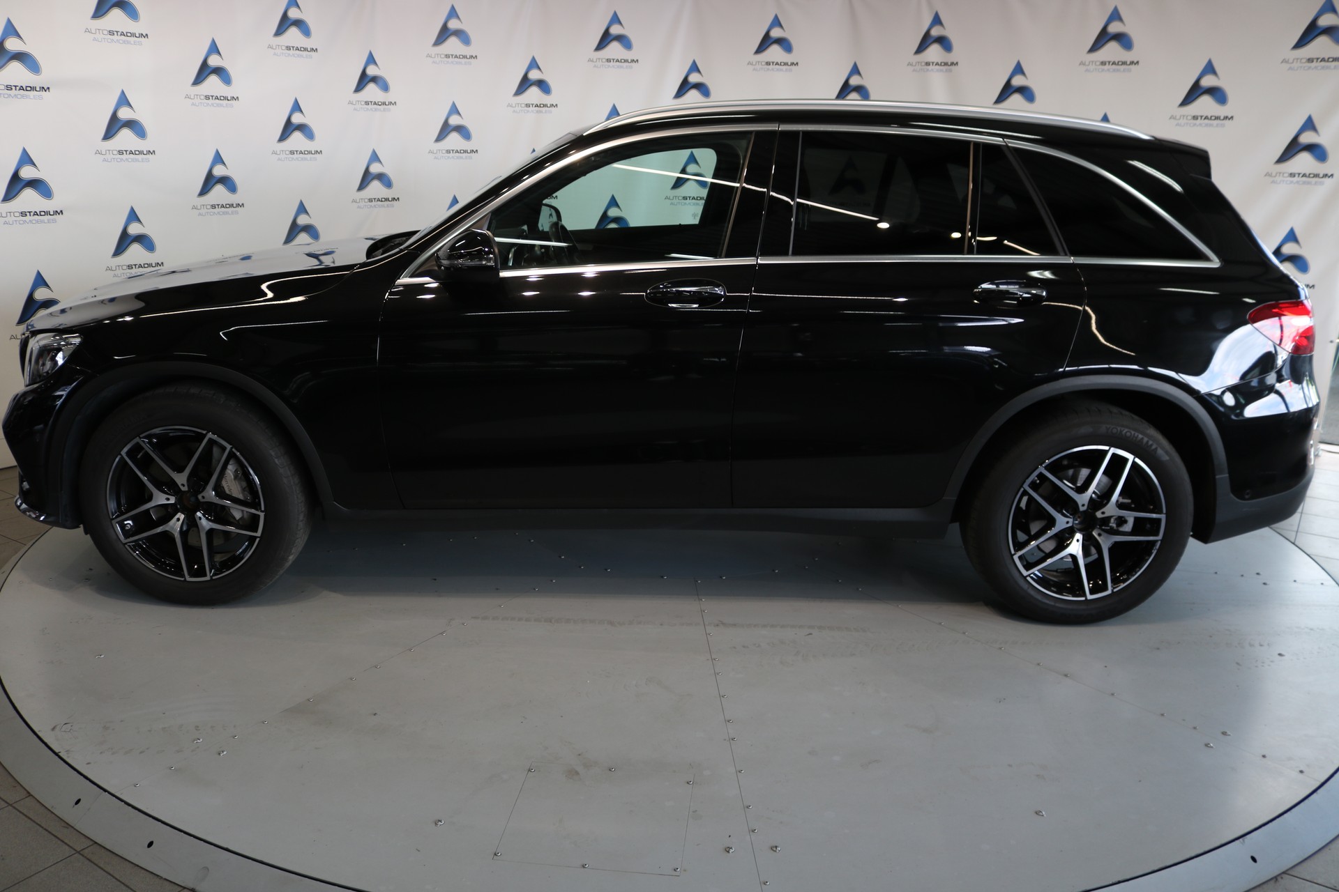 MERCEDES-BENZ GLC 250 4Matic 9G-Tronic-image-11