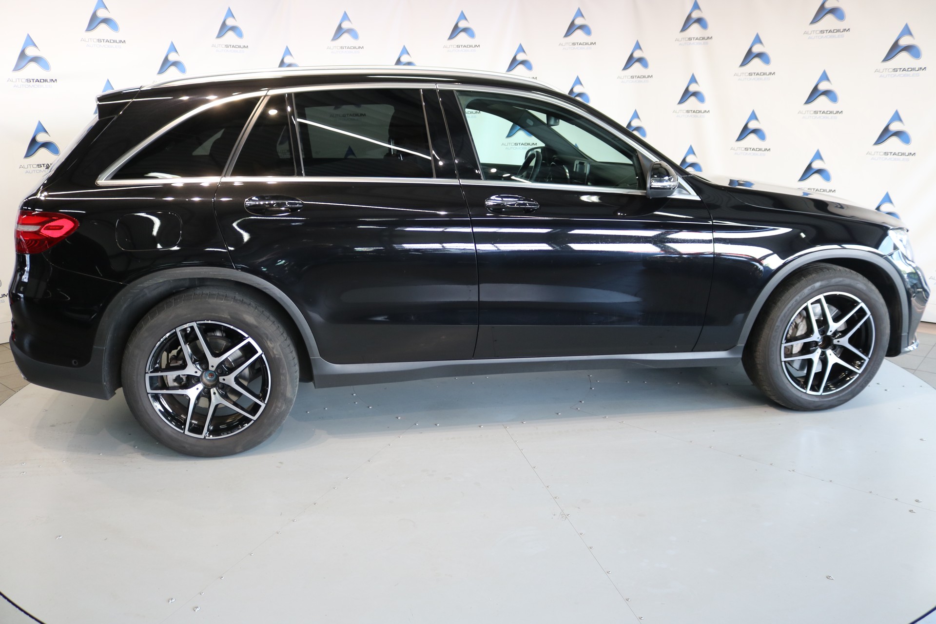 MERCEDES-BENZ GLC 250 4Matic 9G-Tronic-image-19