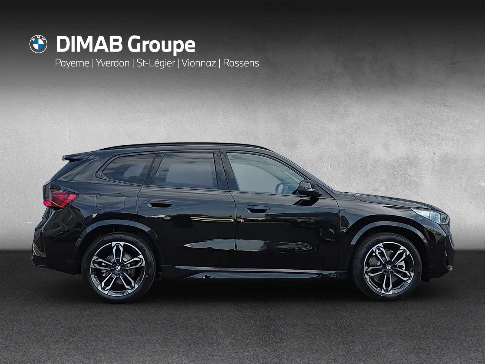 BMW iX1 xDrive 30 M Sport-image-5