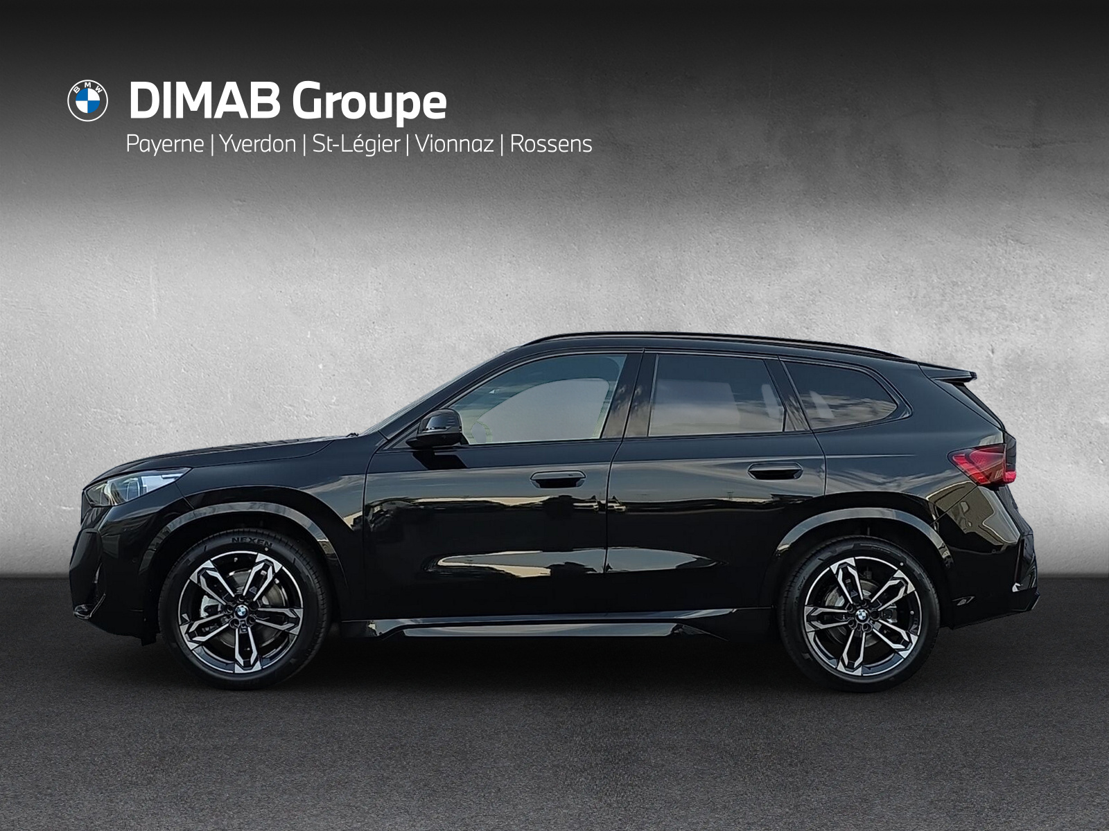 BMW iX1 xDrive 30 M Sport-image-1