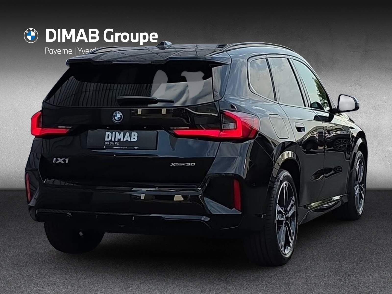 BMW iX1 xDrive 30 M Sport-image-4