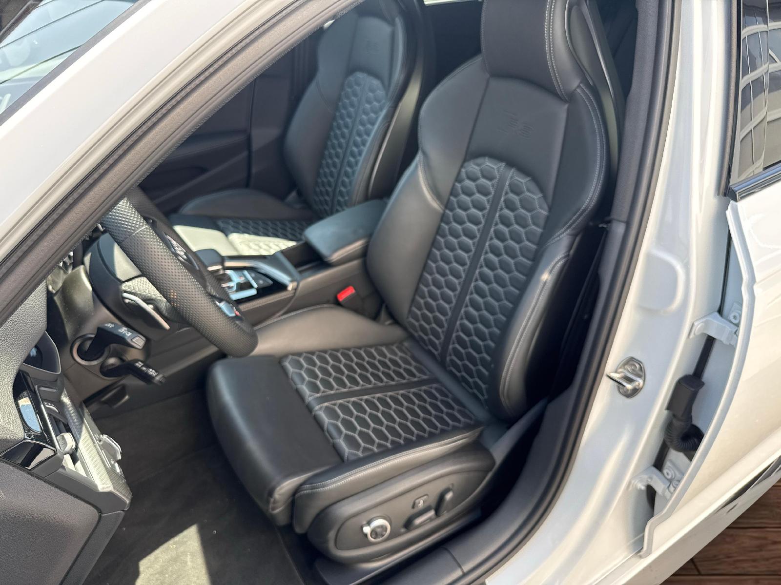 AUDI RS4 Avant 2.9 V6 TFSI quattro T-Tronic-image-7
